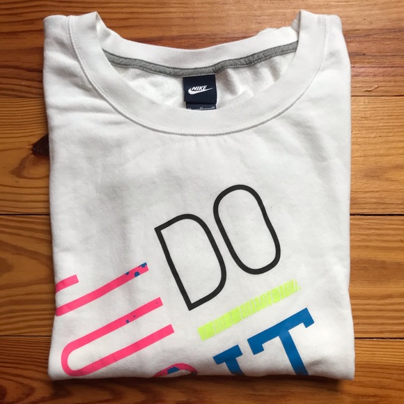 Nike White Crew Neck Just Do It Sweater, EUC, M - Picture 10 of 10